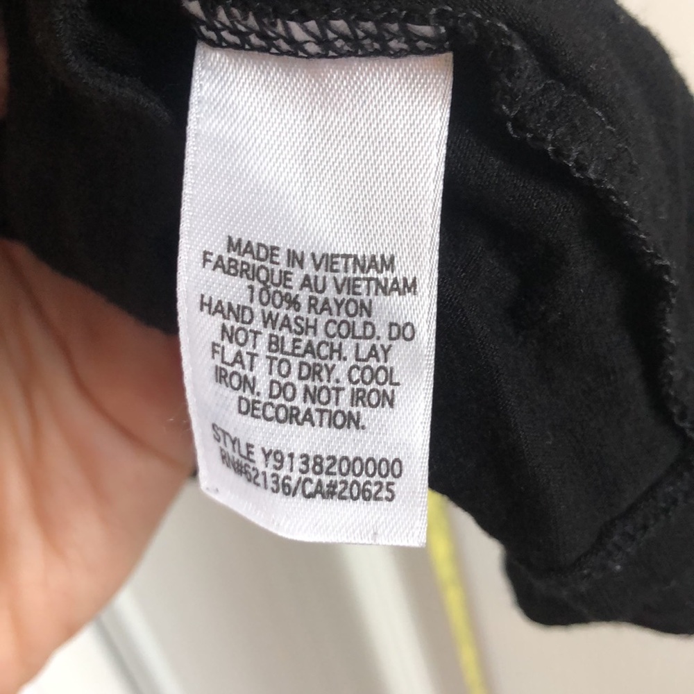 Guess Tank Top - Picture 6 of 6